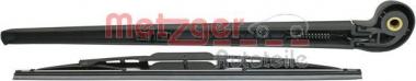 Wiper blade with arm