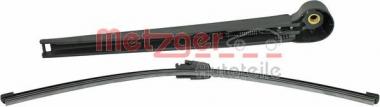 Wiper blade with arm