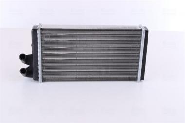Радиатор отопления Audi 100 C2/C3/200 C2/C3 1.6-2.5D 76-91 (патрубки 17мм) 